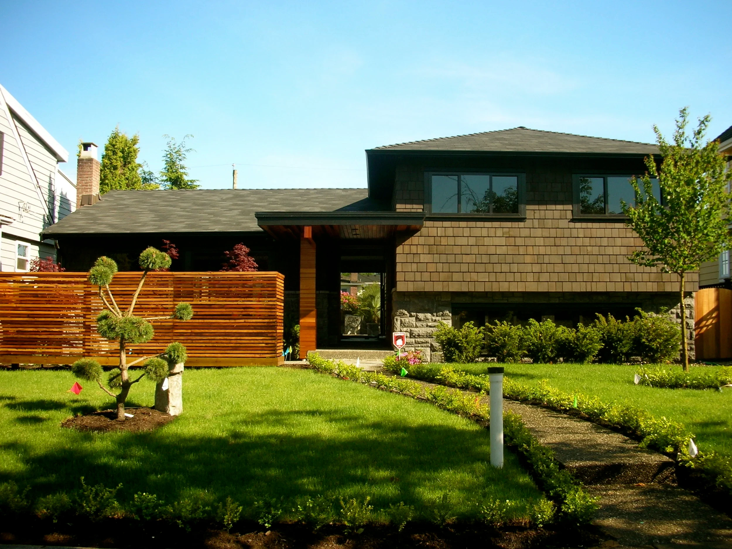 CUSTOM HOMES